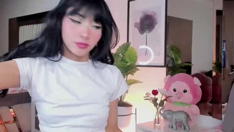 kitty online show from October 25, 11:00 pm