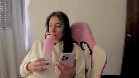 kitty online show from February 7, 6:45 pm