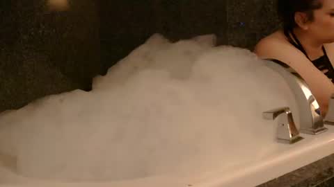 kittykat2fat online show from October 15, 8:06 am