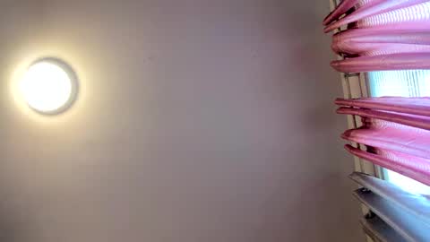 Snapshot of kittyluvx chatting on February 7, 9:15 pm kittyluvx online show from February 7, 9:15 pm