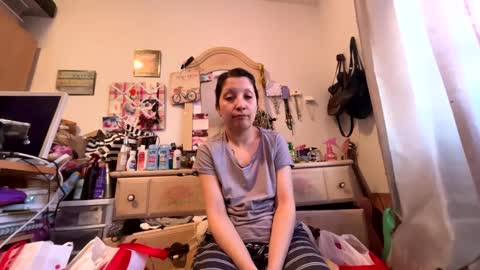 Snapshot of kittyluvx chatting on February 17, 5:12 pm kittyluvx online show from February 17, 5:12 pm