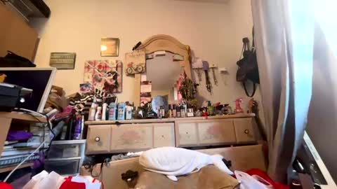 Snapshot of kittyluvx chatting on February 18, 4:16 pm kittyluvx online show from February 18, 4:16 pm