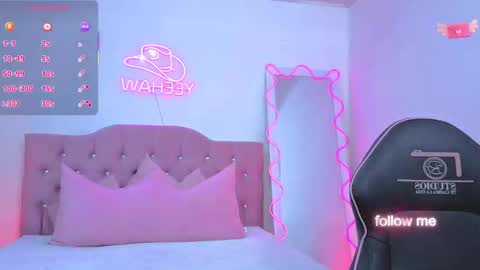 Kitty  online show from September 18, 12:37 pm