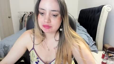 kittywantslove23 online show from November 4, 1:43 am