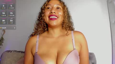 Lili online show from November 19, 8:42 pm