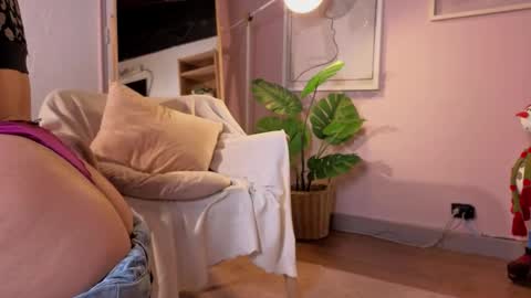 kloe222 online show from December 5, 3:02 pm