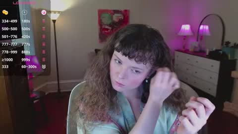 knowlita  online show from October 14, 2:08 pm