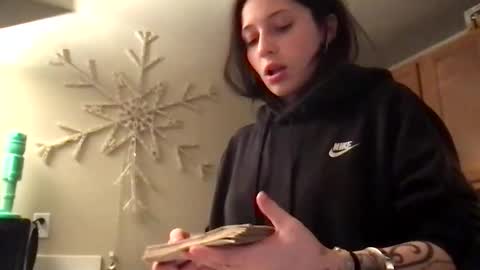 Konnie online show from March 3, 7:25 am