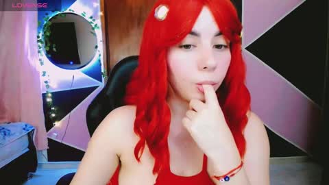 YINI online show from January 24, 1:03 am