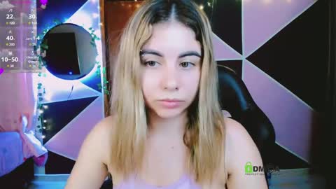 YINI online show from January 27, 1:26 am