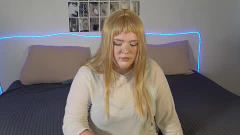 kris_big_assmom online show from March 1, 7:30 am