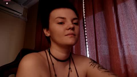 krisneal online show from April 8, 9:22 am