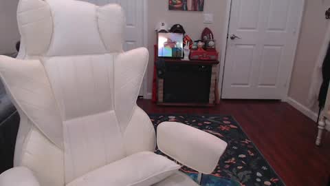 Krissy online show from June 3, 3:06 pm