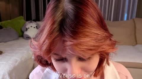 Sarah online show from April 6, 1:05 am