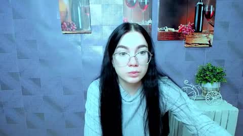 Kristen online show from October 21, 7:45 am