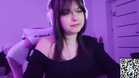 Kristi online show from December 3, 8:44 pm