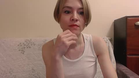 Snapshot of kristina_vagner chatting on February 16, 12:32 am kristina_vagner online show from February 16, 12:32 am