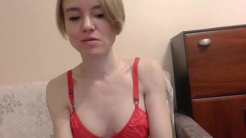 Snapshot of kristina_vagner chatting on February 20, 12:52 am kristina_vagner online show from February 20, 12:52 am