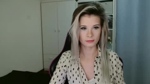 KristineAmore online show from January 8, 7:34 am