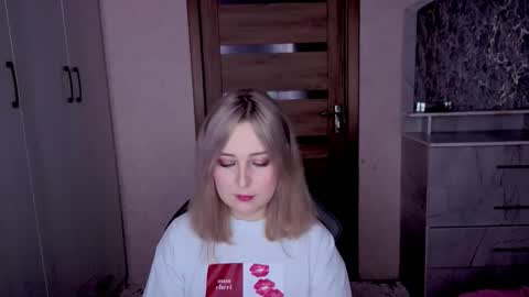 Kristy online show from February 6, 11:08 pm