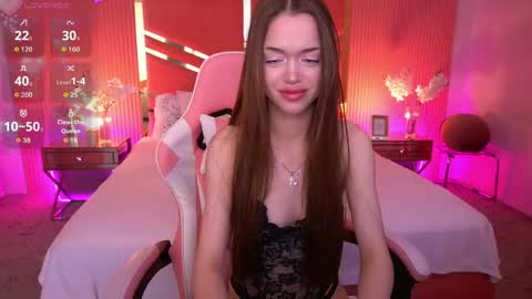 krys_tina online show from May 10, 7:10 am