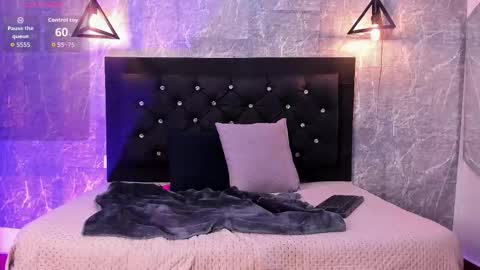 Kystal Taylor online show from October 5, 12:21 pm