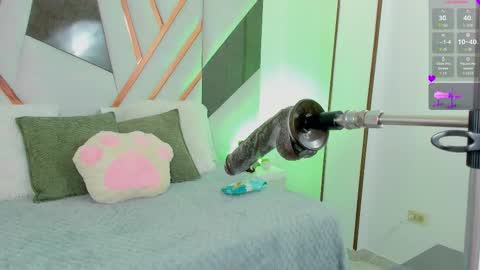 Snapshot of kuitty_sara chatting on October 10, 12:10 pm SARA online show from October 10, 12:10 pm