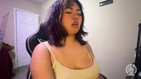 kuromixx444 online show from May 8, 3:54 am