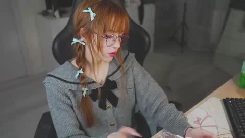 Kveilynn online show from March 4, 7:43 pm