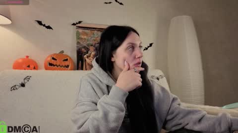 Kvetachka Thu-Sun 0900am-1500pmGTM2 online show from October 28, 1:11 am