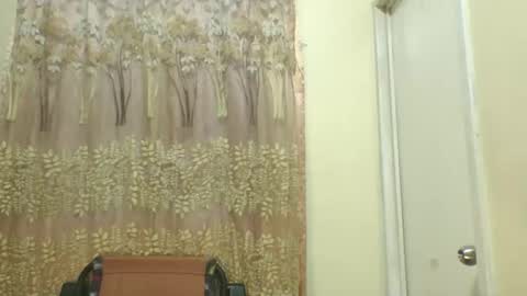 Snapshot of kylie1177 chatting on October 20, 2:53 pm its me KYLIE online show from October 20, 2:53 pm