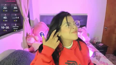 Kylie  online show from February 4, 2:14 am