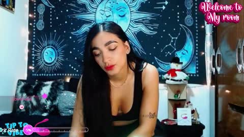 Snapshot of kylie_capricorn chatting on January 2, 11:38 pm kylie online show from January 2, 11:38 pm