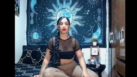 Snapshot of kylie_capricorn chatting on October 17, 10:02 pm kylie online show from October 17, 10:02 pm