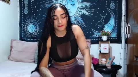 Snapshot of kylie_capricorn chatting on September 11, 11:49 pm kylie online show from September 11, 11:49 pm