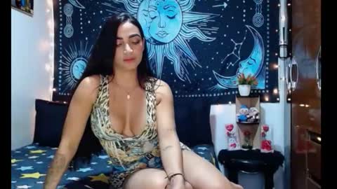 kylie online show from April 8, 11:07 pm