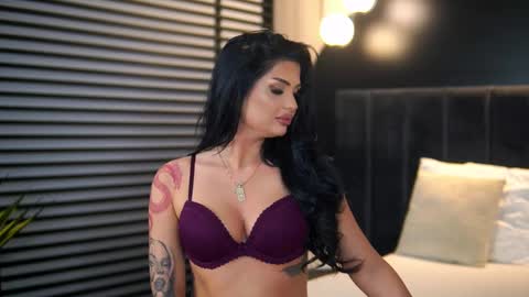 Kylie online show from March 5, 8:59 pm