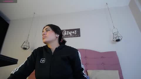 Snapshot of kylie_ls chatting on February 5, 3:34 am kylie_ls online show from February 5, 3:34 am