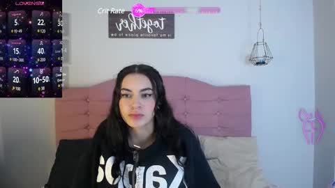 Snapshot of kylie_ls chatting on February 14, 4:15 am kylie_ls online show from February 14, 4:15 am