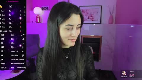 Snapshot of kylie_mellow chatting on February 26, 5:35 am Kylie online show from February 26, 5:35 am