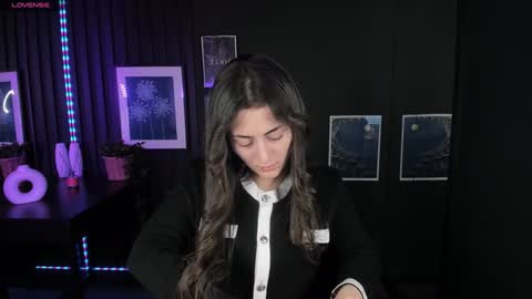 Snapshot of kylie_mellow chatting on February 5, 5:20 am Kylie online show from February 5, 5:20 am