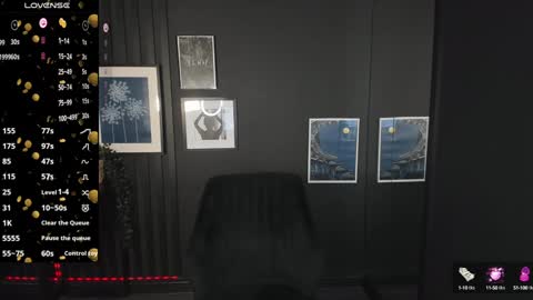 Snapshot of kylie_mellow chatting on January 24, 5:31 am Kylie online show from January 24, 5:31 am