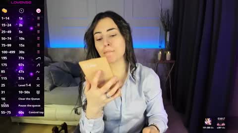 Snapshot of kylie_mellow chatting on February 16, 5:26 am Kylie online show from February 16, 5:26 am