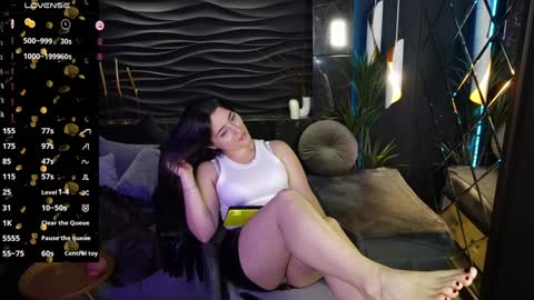 Snapshot of kylie_mellow chatting on February 7, 6:24 am Kylie online show from February 7, 6:24 am