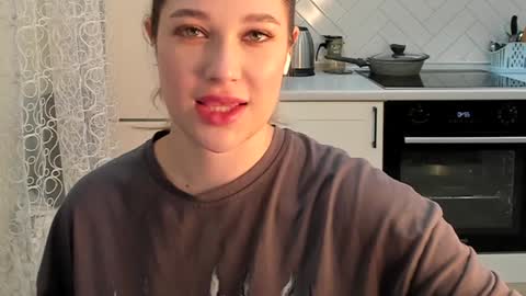 Snapshot of kylieblond chatting on January 9, 7:40 pm Din online show from January 9, 7:40 pm