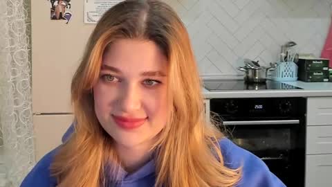 Snapshot of kylieblond chatting on February 19, 9:25 pm Din online show from February 19, 9:25 pm