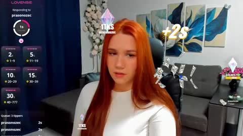 KylieChapman online show from December 13, 1:37 am