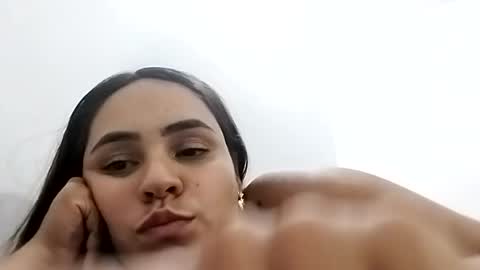 kyliecollins02 online show from July 18, 4:27 am