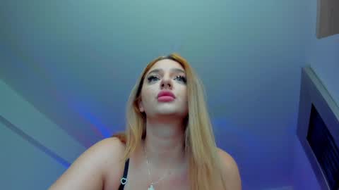 Snapshot of kylieety chatting on December 29, 7:06 am KYLIE online show from December 29, 7:06 am