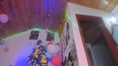   online show from December 19, 4:48 am